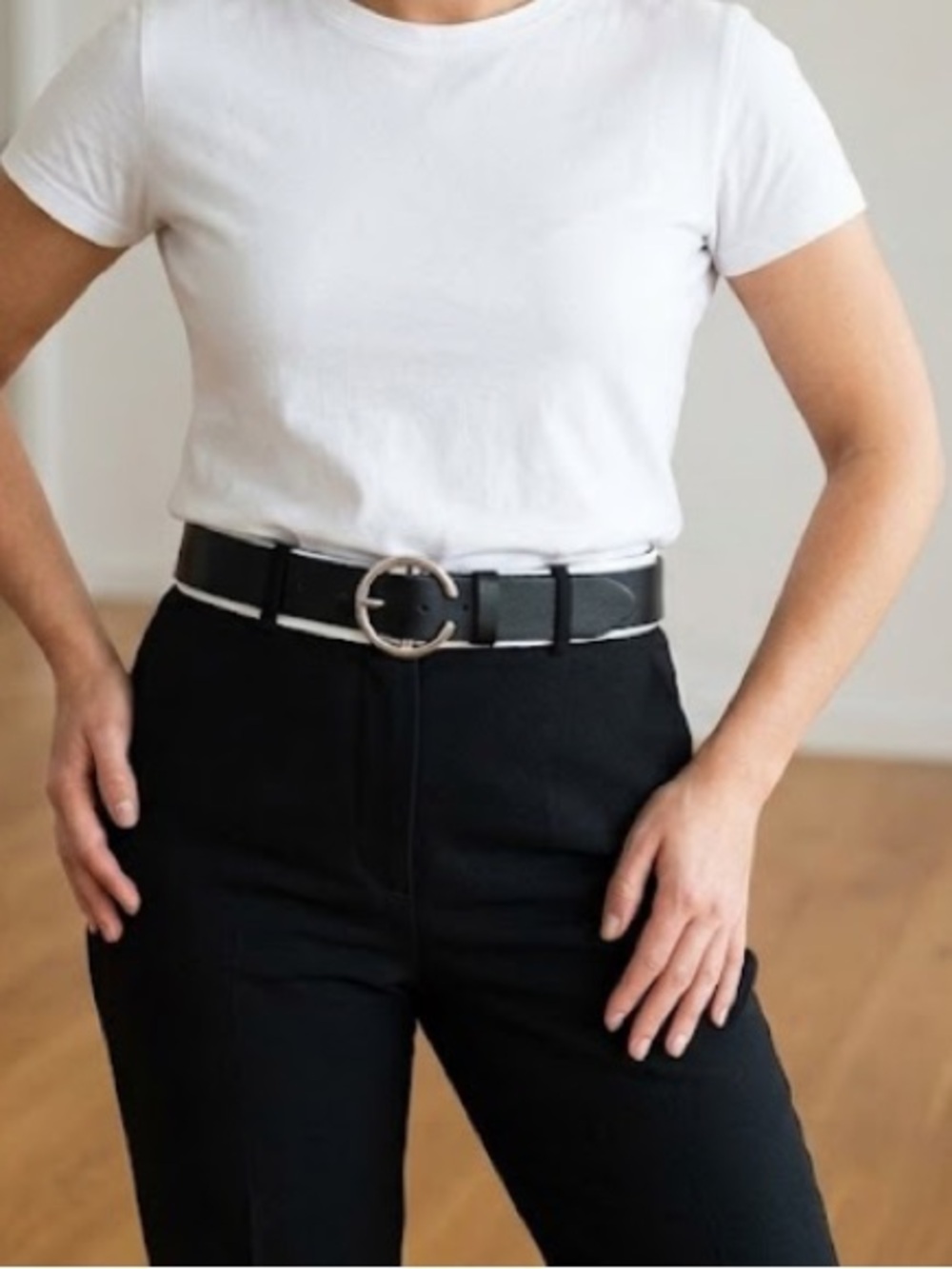 Vince Camuto Classic Black Leather Belt with Silver Ring Buckle